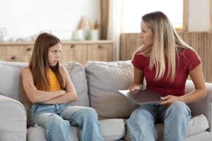 لجبازی بین نوجوان و والدین